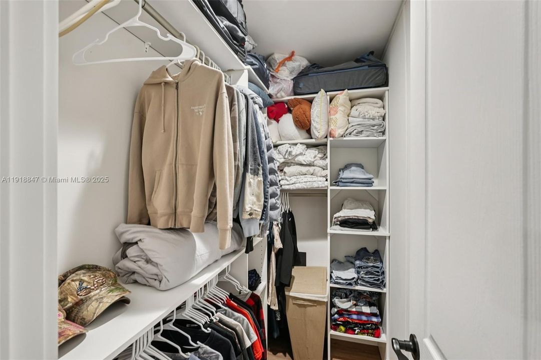 На продажу: $595,000 (3 спален, 2 ванн, 1456 Квадратных фут)