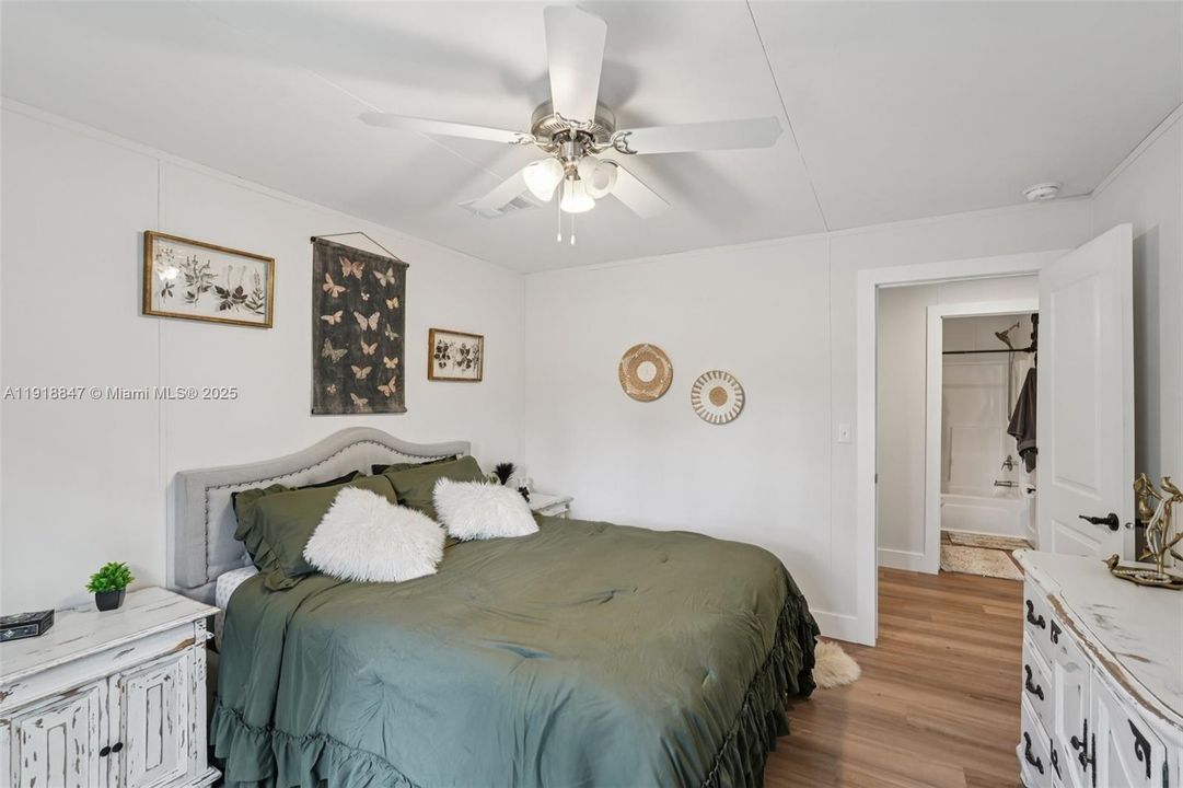 На продажу: $595,000 (3 спален, 2 ванн, 1456 Квадратных фут)