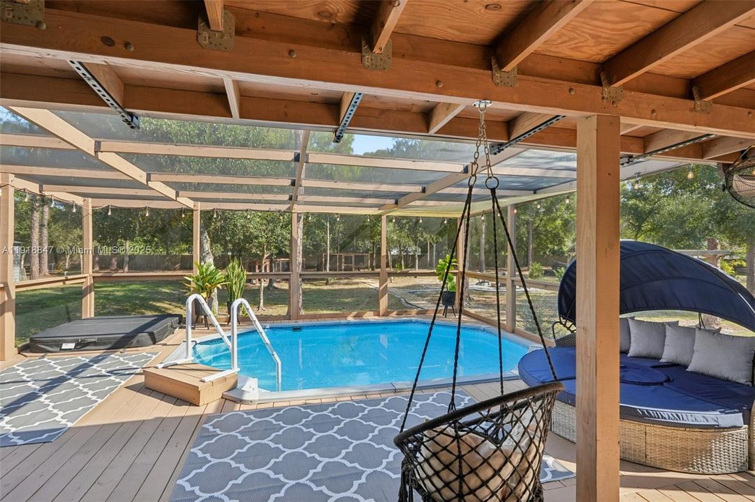 На продажу: $595,000 (3 спален, 2 ванн, 1456 Квадратных фут)