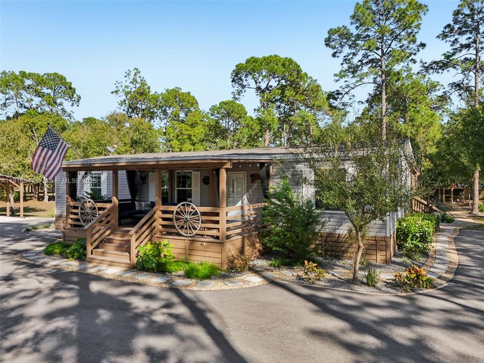 На продажу: $595,000 (3 спален, 2 ванн, 1456 Квадратных фут)