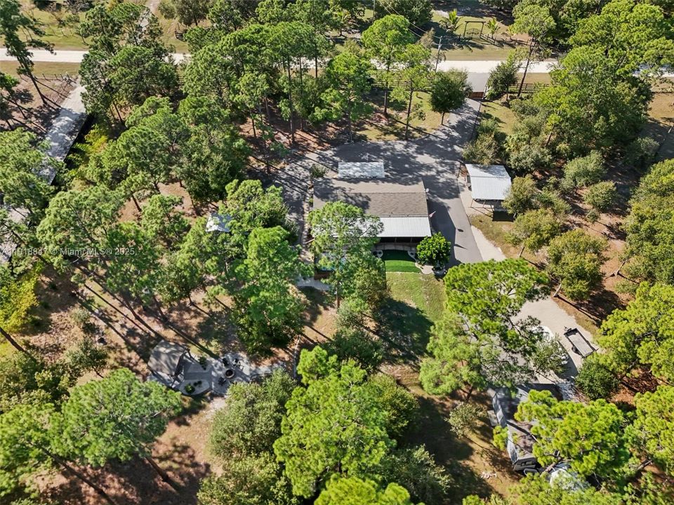 На продажу: $595,000 (3 спален, 2 ванн, 1456 Квадратных фут)