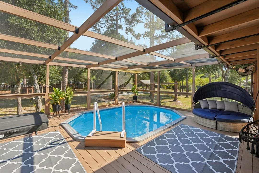 На продажу: $595,000 (3 спален, 2 ванн, 1456 Квадратных фут)