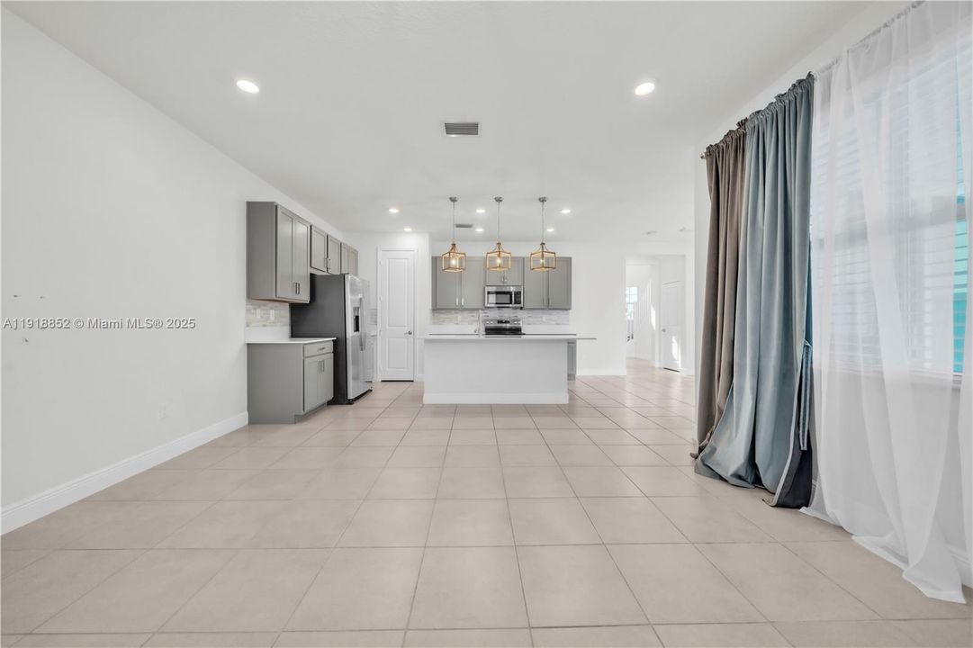 For Sale: $749,000 (4 beds, 2 baths, 2130 Square Feet)