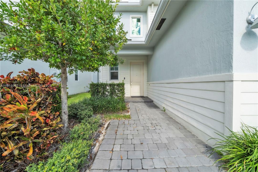 For Sale: $749,000 (4 beds, 2 baths, 2130 Square Feet)