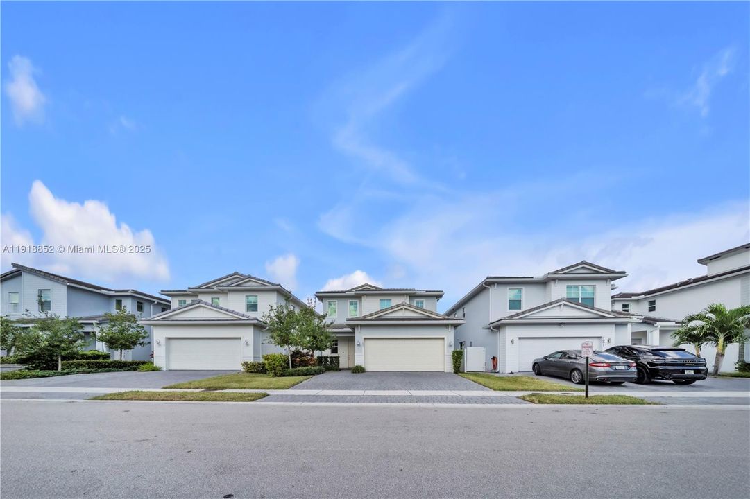 For Sale: $749,000 (4 beds, 2 baths, 2130 Square Feet)