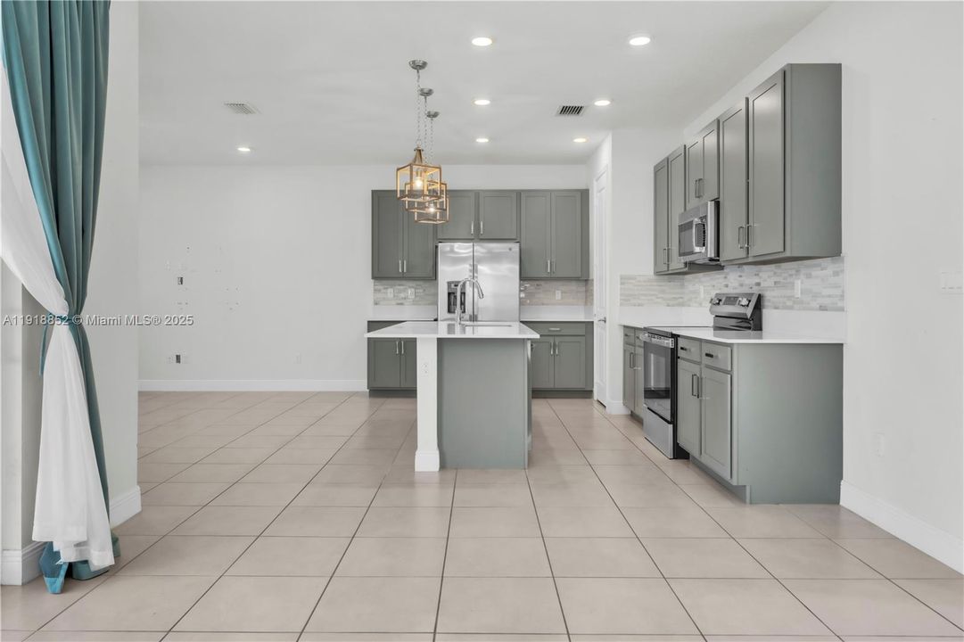 For Sale: $749,000 (4 beds, 2 baths, 2130 Square Feet)