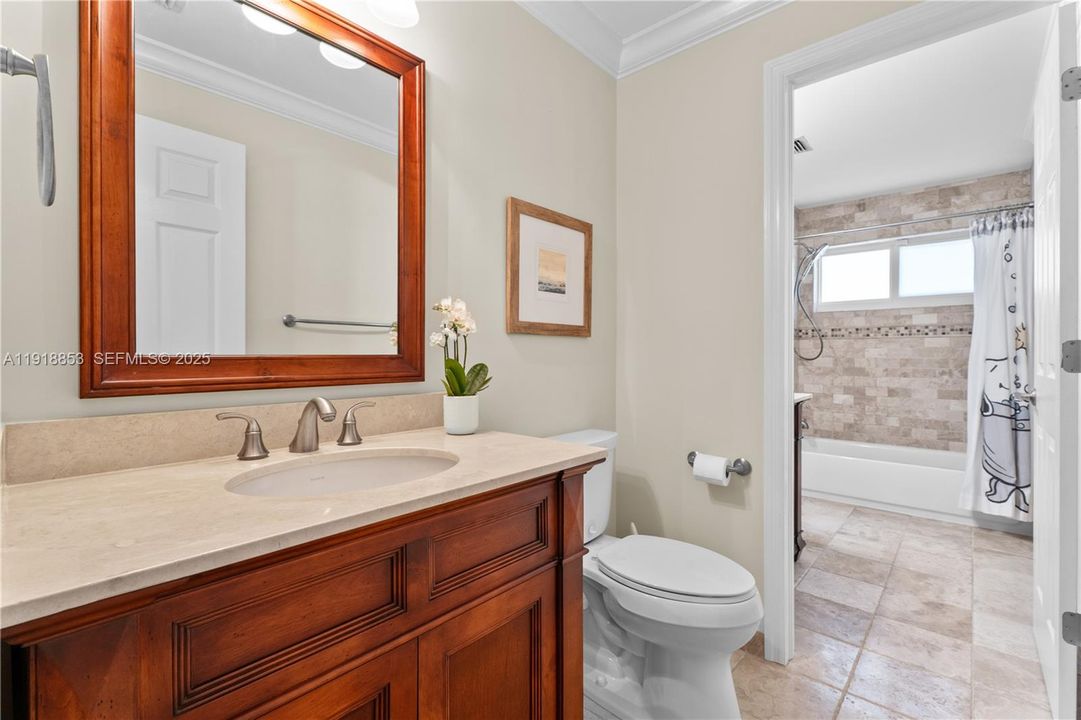 На продажу: $3,150,000 (4 спален, 3 ванн, 3209 Квадратных фут)