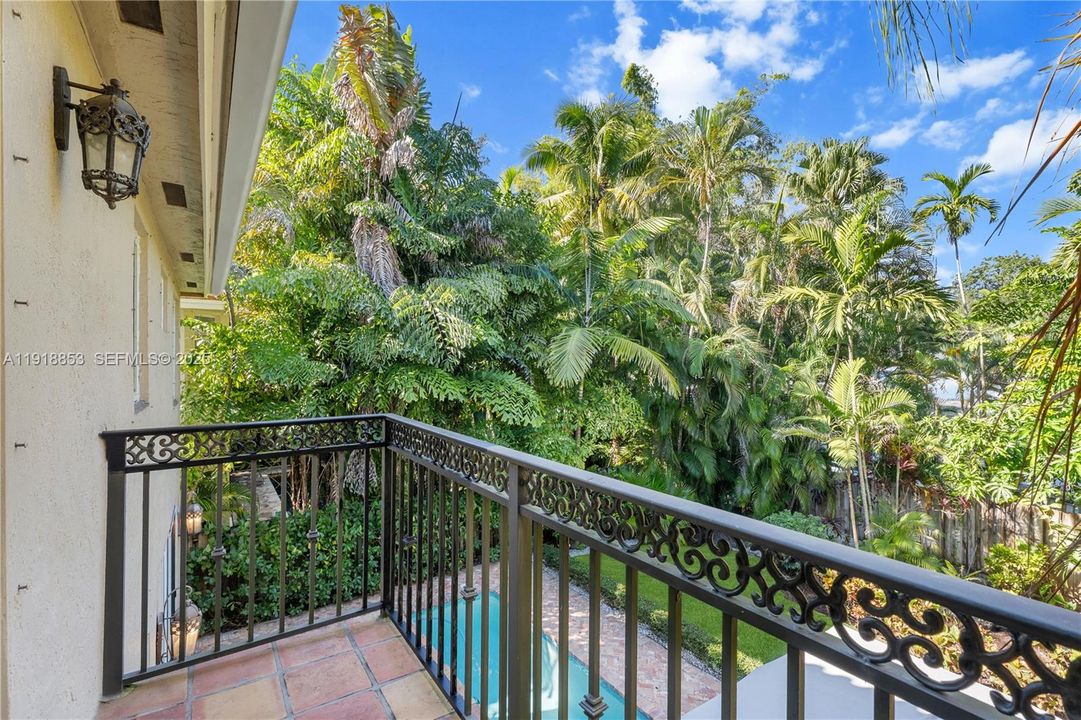 На продажу: $3,150,000 (4 спален, 3 ванн, 3209 Квадратных фут)