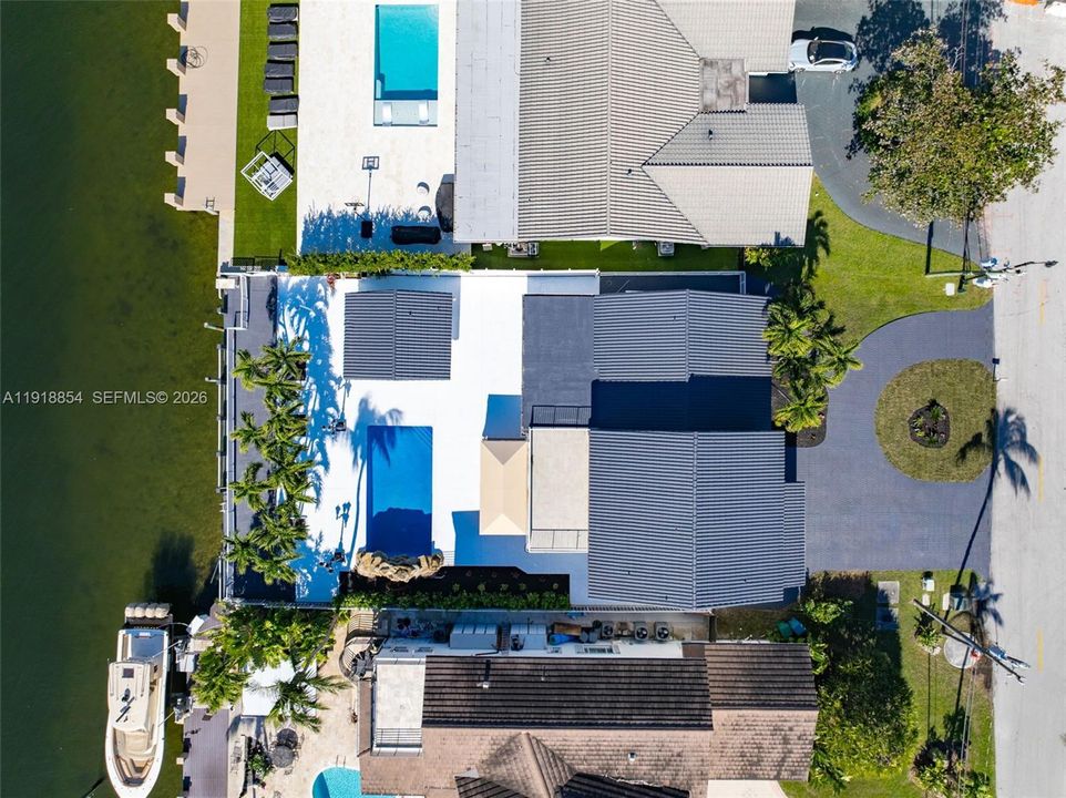 For Sale: $4,950,000 (4 beds, 3 baths, 3470 Square Feet)