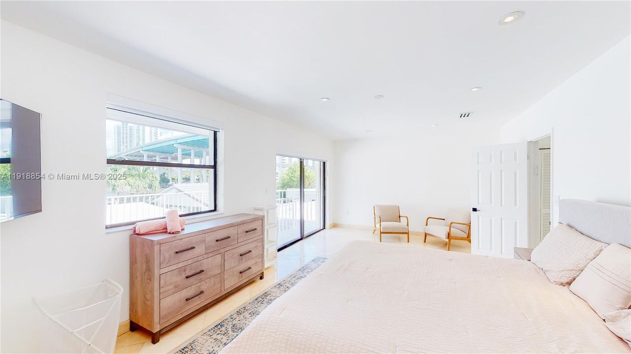 For Sale: $4,950,000 (4 beds, 3 baths, 3470 Square Feet)