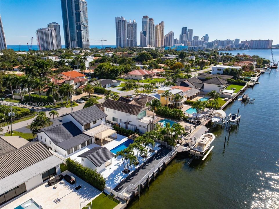 For Sale: $4,950,000 (4 beds, 3 baths, 3470 Square Feet)