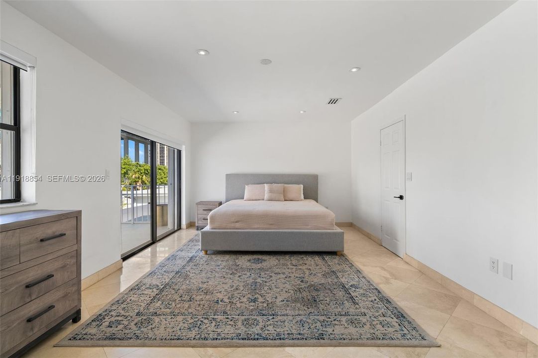 For Sale: $4,950,000 (4 beds, 3 baths, 3470 Square Feet)