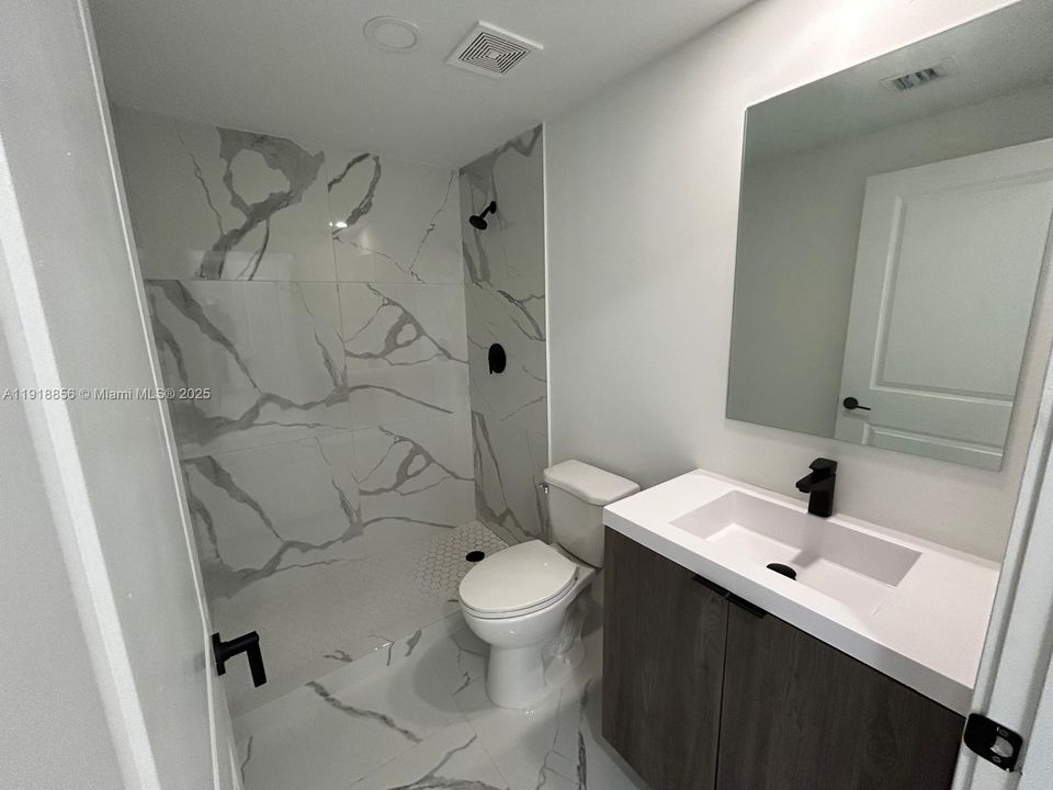 В аренду: $2,000 (1 спален, 1 ванн, 594 Квадратных фут)