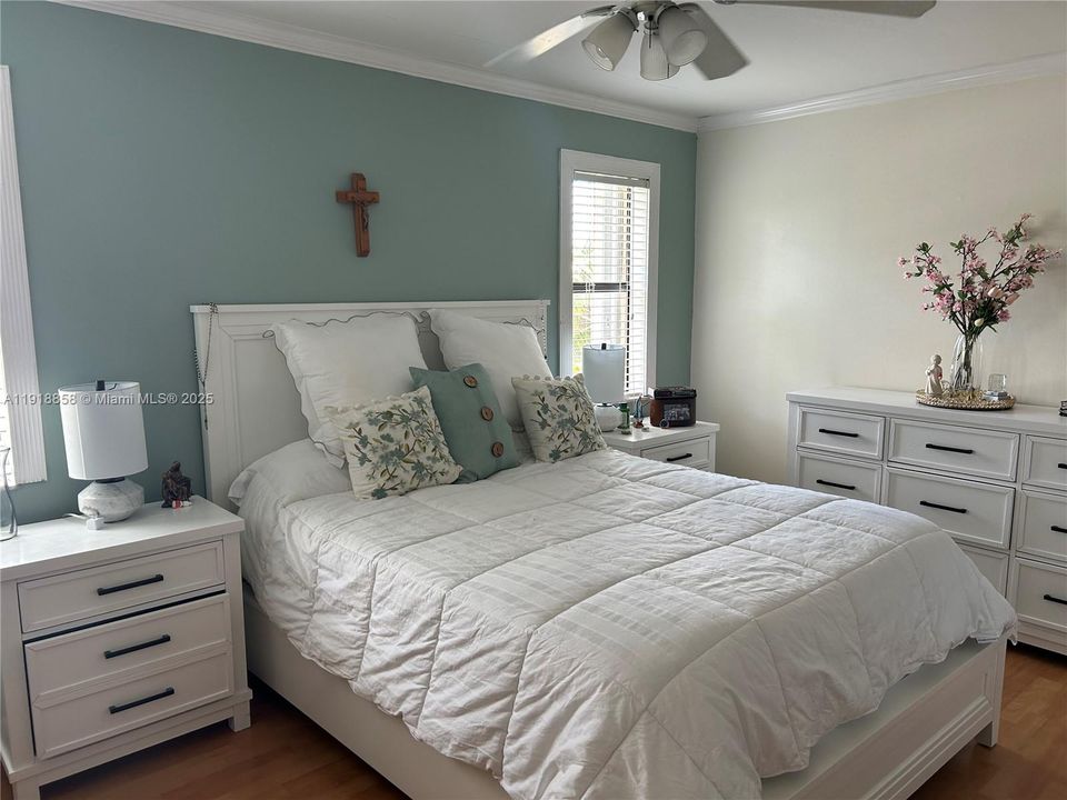 En Venta: $255,000 (3 camas, 2 baños, 1100 Pies cuadrados)