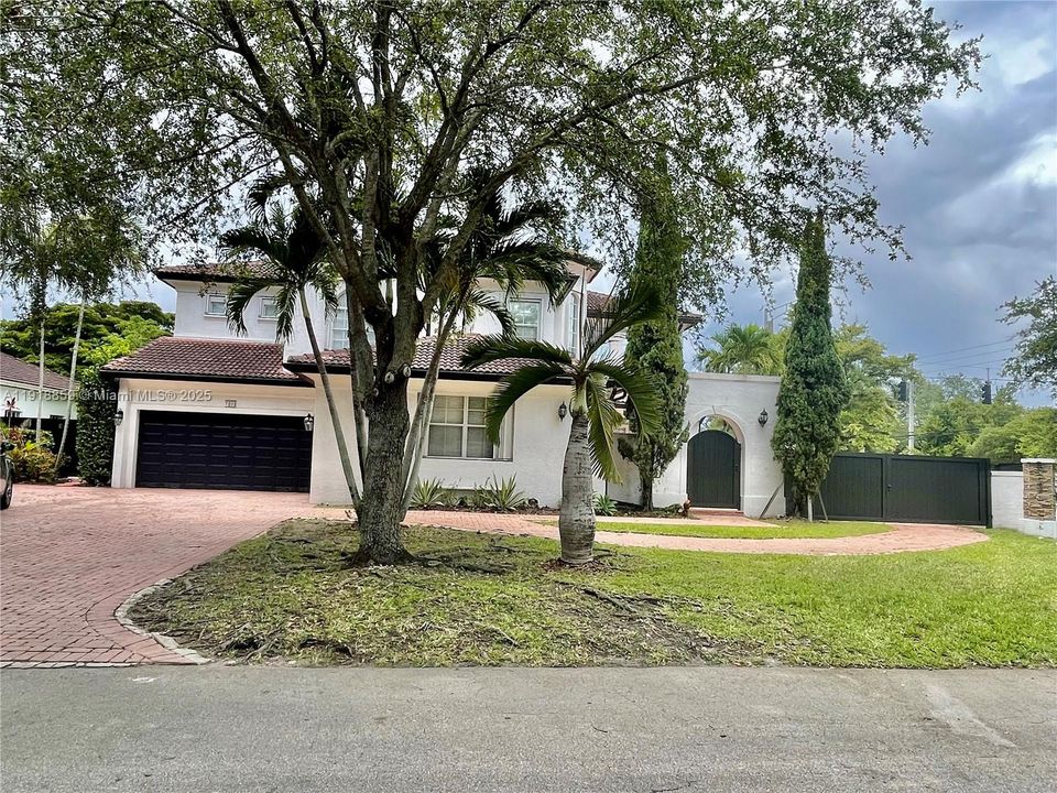 En Venta: $1,900,000 (4 camas, 4 baños, 0 Pies cuadrados)