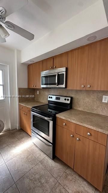 出租: $2,600 (3 贝兹, 2 浴室, 1520 平方英尺)