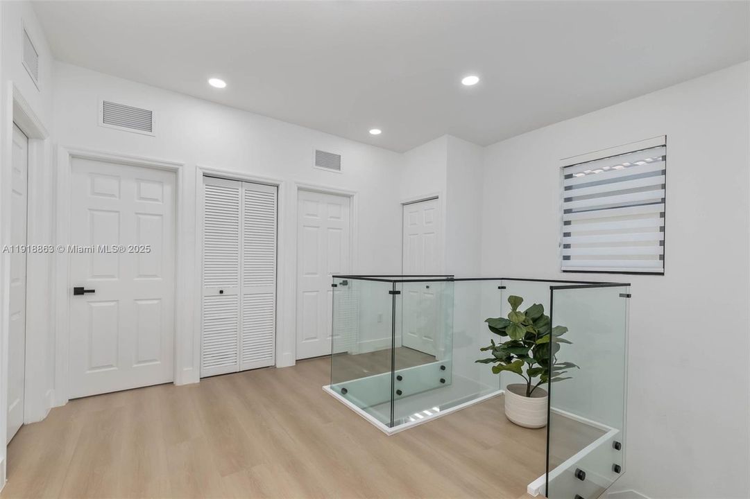 For Sale: $899,000 (3 beds, 2 baths, 2345 Square Feet)