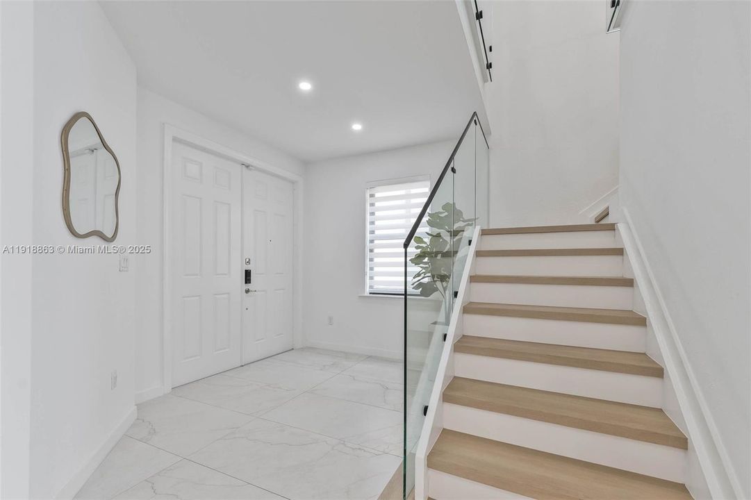 For Sale: $899,000 (3 beds, 2 baths, 2345 Square Feet)