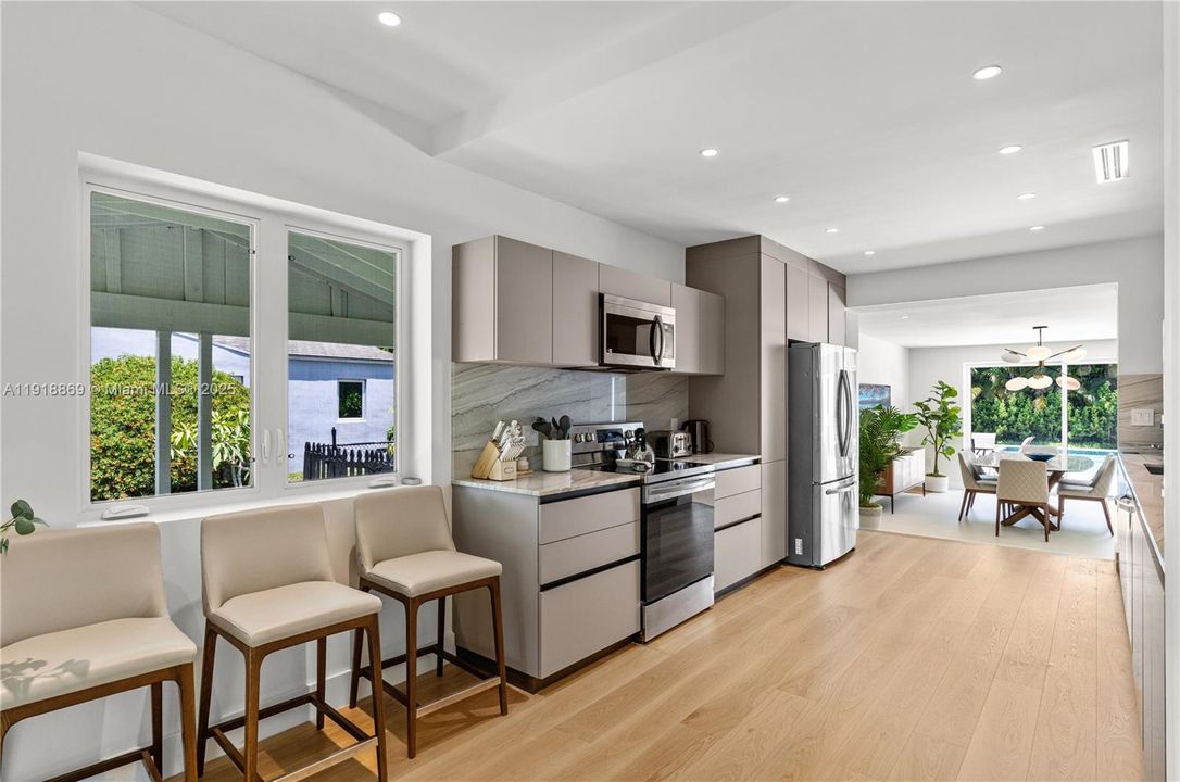 For Sale: $2,800,000 (4 beds, 3 baths, 2832 Square Feet)