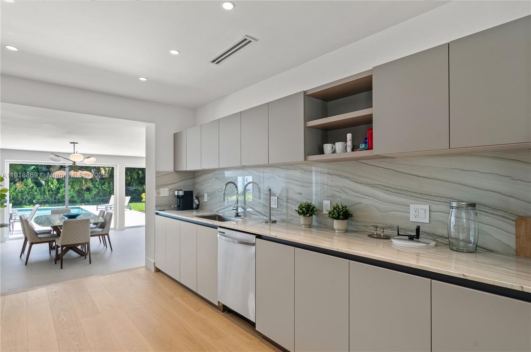 For Sale: $2,800,000 (4 beds, 3 baths, 2832 Square Feet)