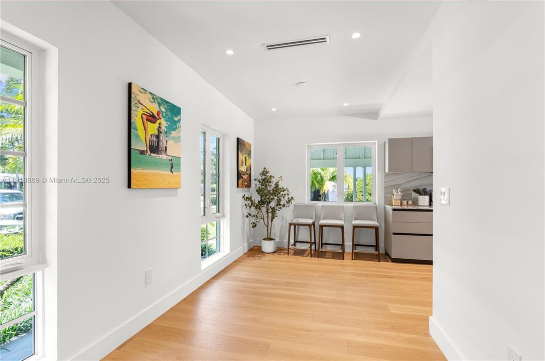 For Sale: $2,800,000 (4 beds, 3 baths, 2832 Square Feet)