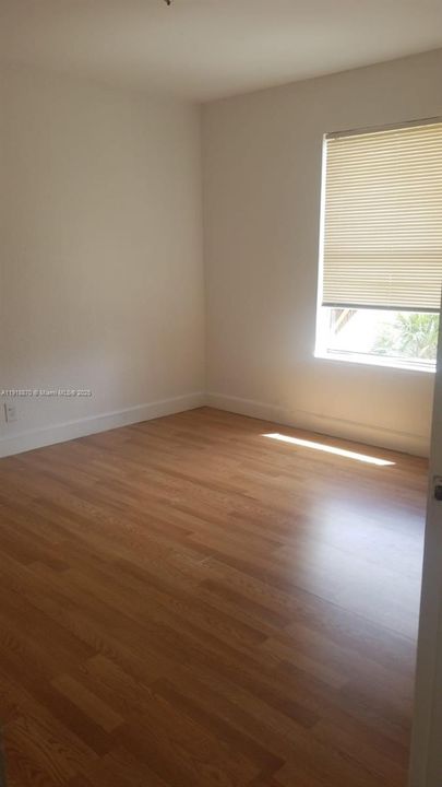 For Rent: $1,800 (2 beds, 2 baths, 864 Square Feet)