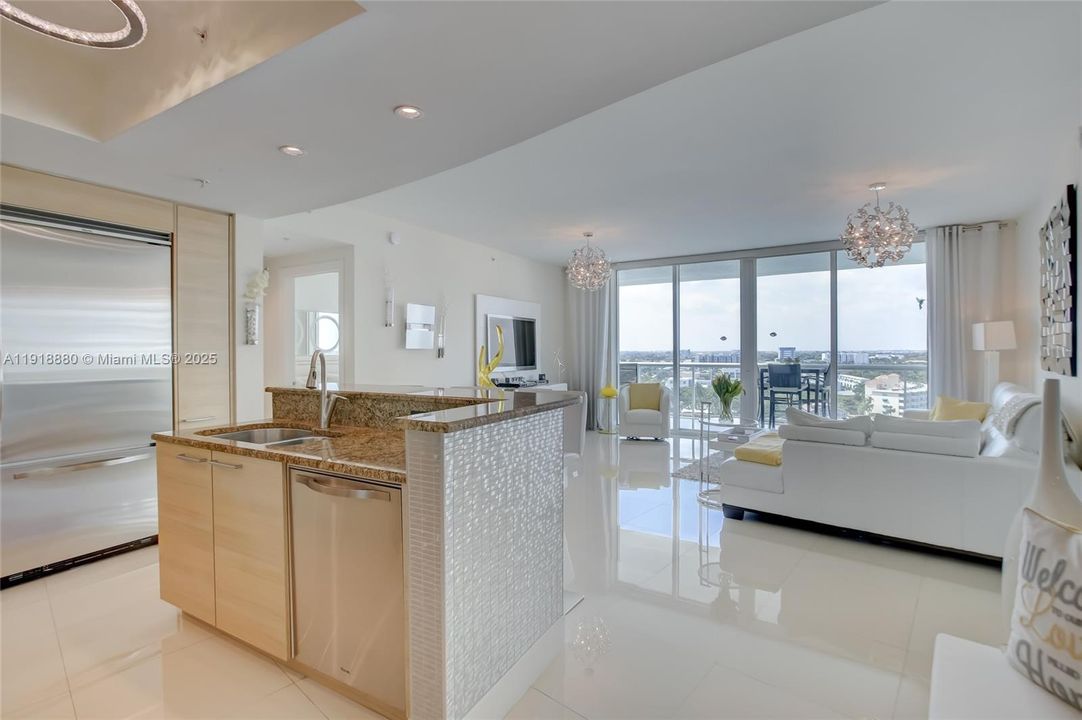 For Rent: $6,000 (2 beds, 2 baths, 1442 Square Feet)