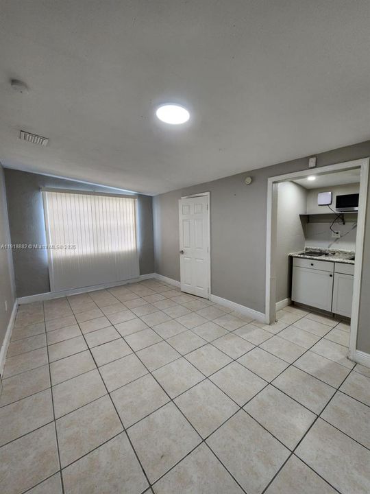 En Venta: $450,000 (3 camas, 2 baños, 1312 Pies cuadrados)