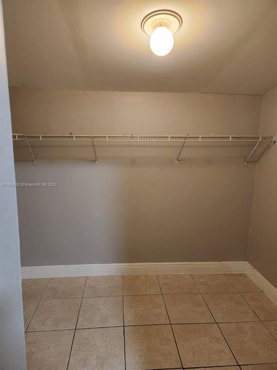 En Venta: $450,000 (3 camas, 2 baños, 1312 Pies cuadrados)