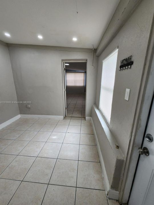 En Venta: $450,000 (3 camas, 2 baños, 1312 Pies cuadrados)