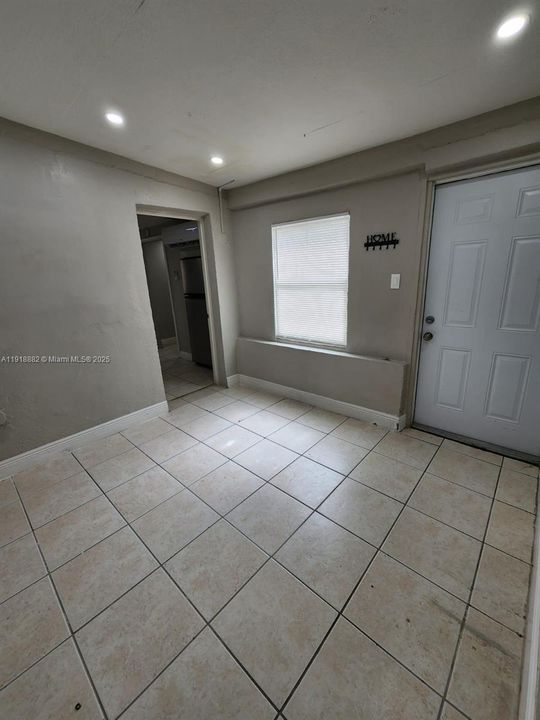 En Venta: $450,000 (3 camas, 2 baños, 1312 Pies cuadrados)