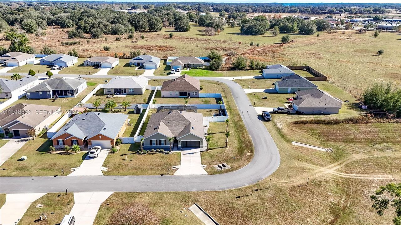 待售: $420,000 (4 贝兹, 2 浴室, 0 平方英尺)