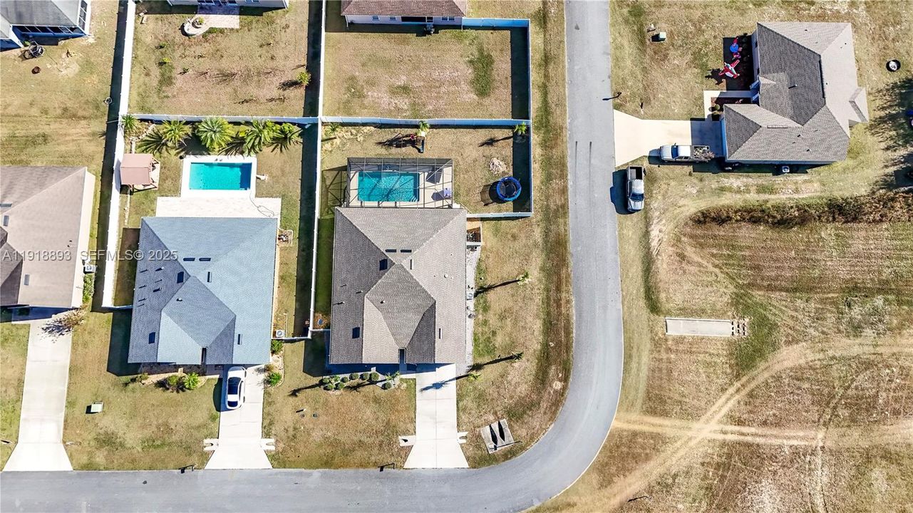 待售: $420,000 (4 贝兹, 2 浴室, 0 平方英尺)