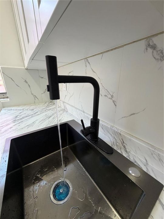 В аренду: $1,450 (1 спален, 1 ванн, 0 Квадратных фут)