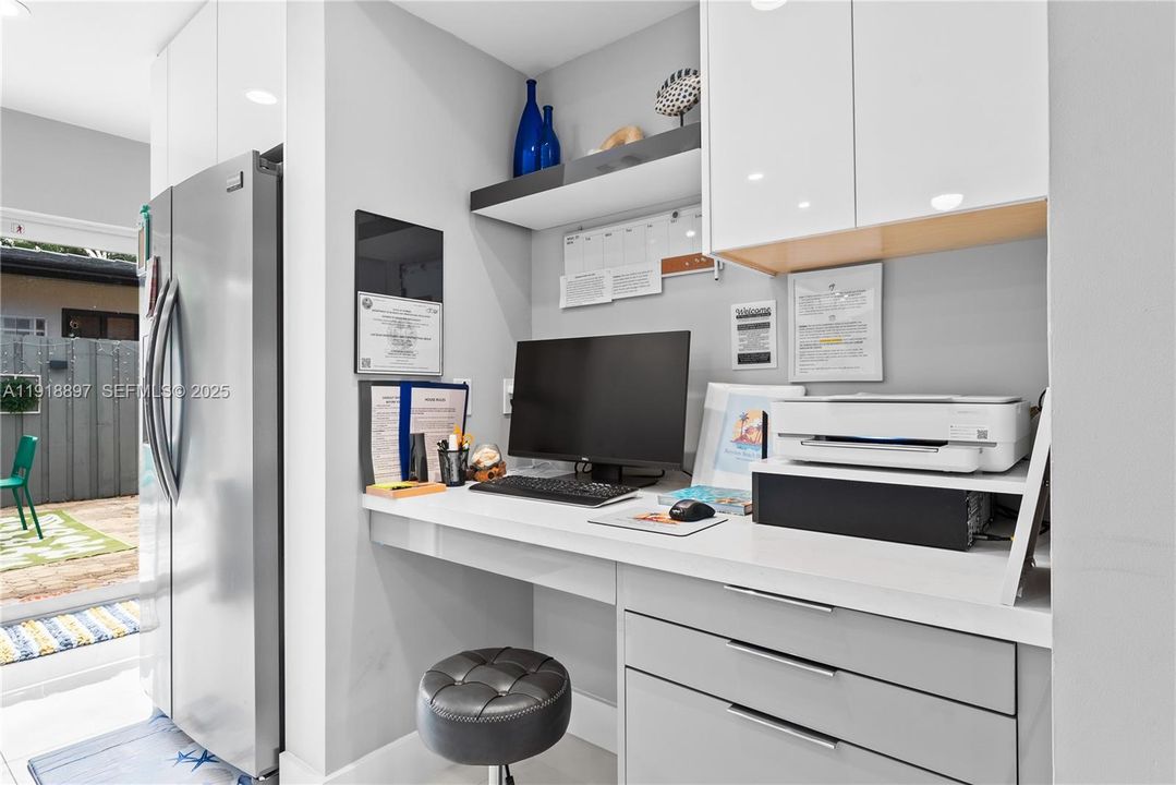 En Renta: $11,500 (4 camas, 3 baños, 2013 Pies cuadrados)