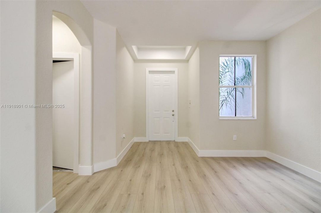 For Rent: $3,750 (3 beds, 2 baths, 1683 Square Feet)