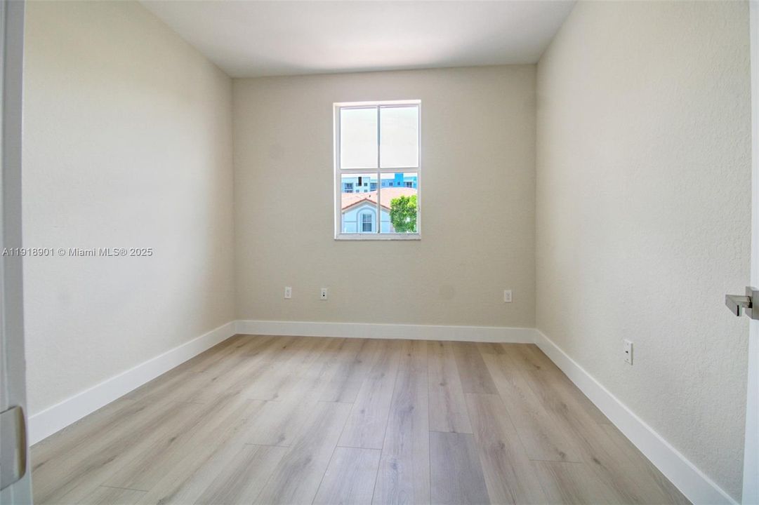 For Rent: $3,750 (3 beds, 2 baths, 1683 Square Feet)