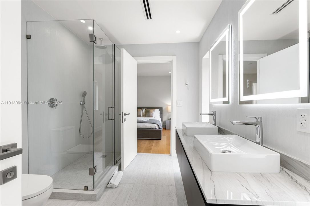 For Rent: $15,000 (4 beds, 3 baths, 2832 Square Feet)