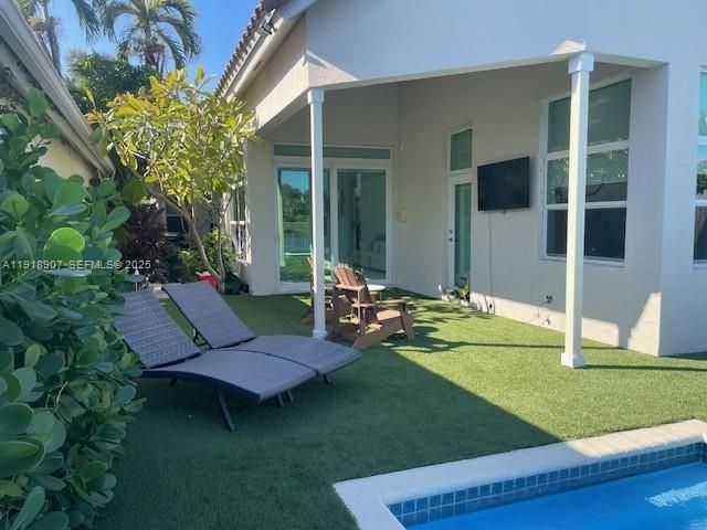 For Sale: $549,000 (3 beds, 2 baths, 1629 Square Feet)