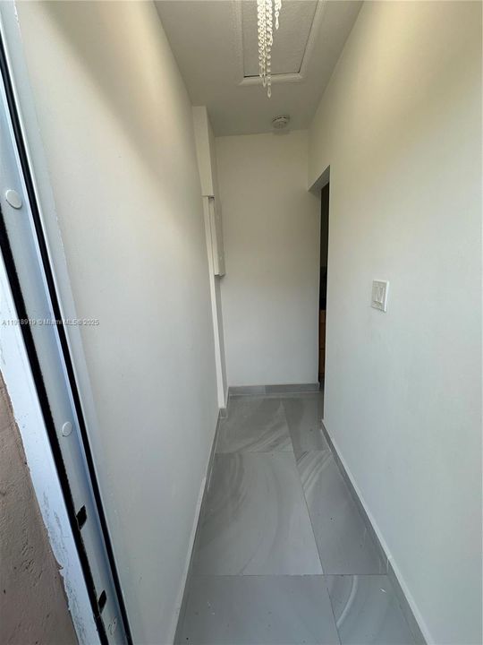 En Renta: $1,200 (1 camas, 1 baños, 300 Pies cuadrados)