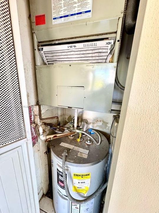 待售: $145,000 (2 贝兹, 2 浴室, 1120 平方英尺)