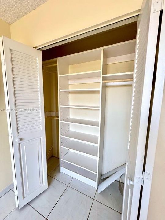 待售: $145,000 (2 贝兹, 2 浴室, 1120 平方英尺)