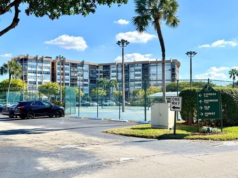 待售: $145,000 (2 贝兹, 2 浴室, 1120 平方英尺)