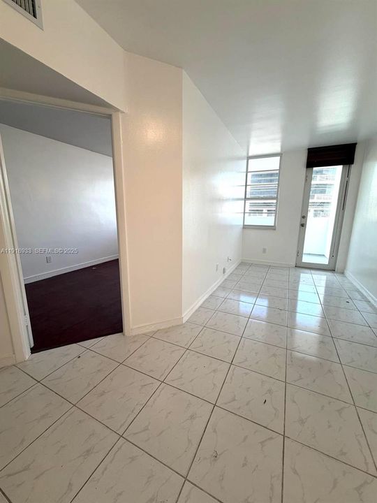 В аренду: $2,400 (1 спален, 1 ванн, 550 Квадратных фут)