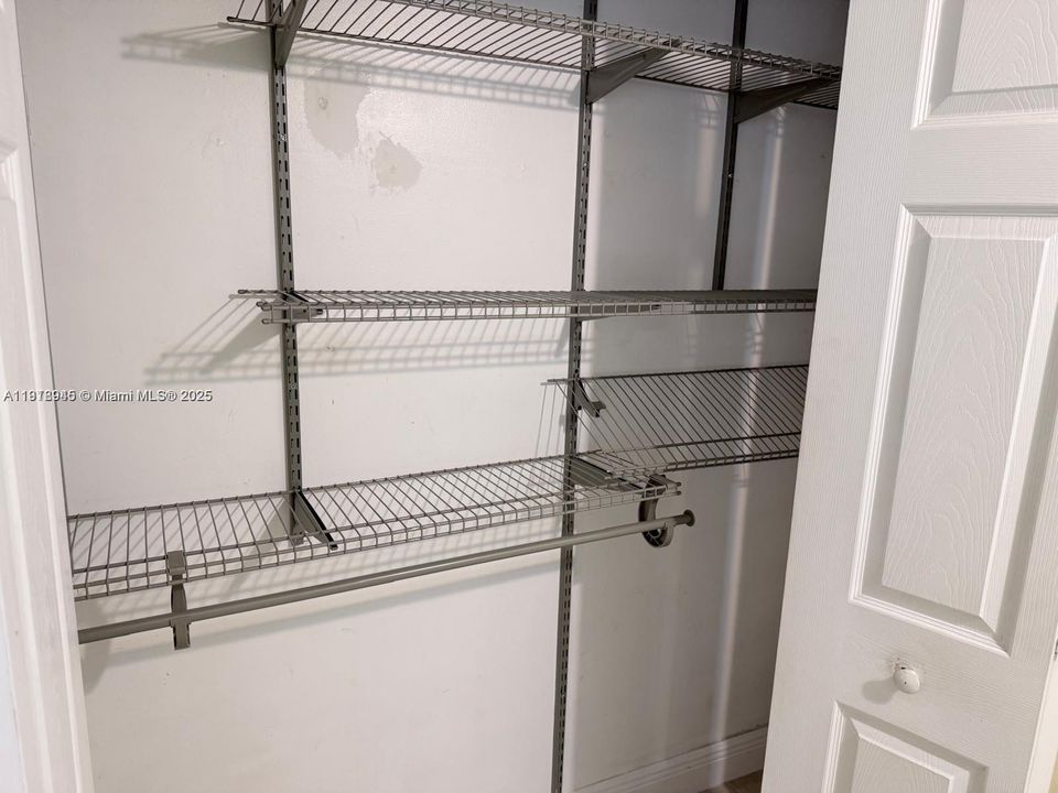 Под контрактом: $1,875 (2 спален, 2 ванн, 767 Квадратных фут)