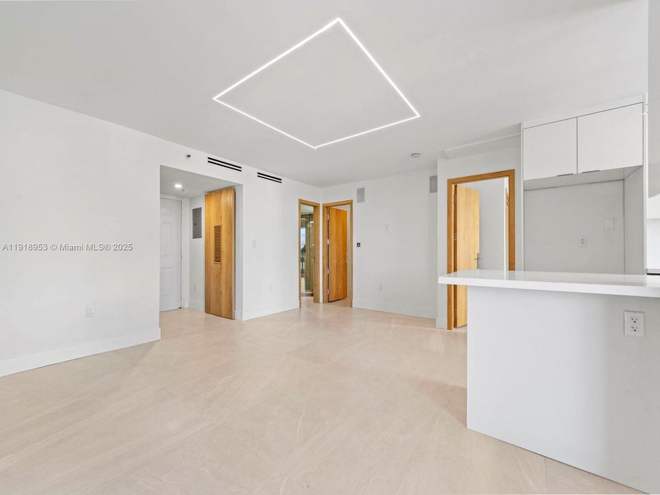 For Sale: $375,000 (3 beds, 2 baths, 1020 Square Feet)