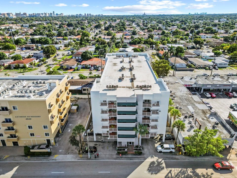 For Sale: $375,000 (3 beds, 2 baths, 1020 Square Feet)