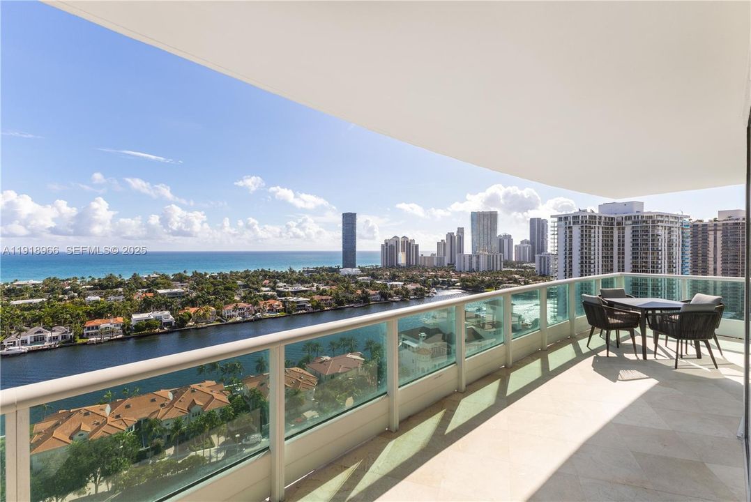 В аренду: $20,000 (3 спален, 2 ванн, 2390 Квадратных фут)