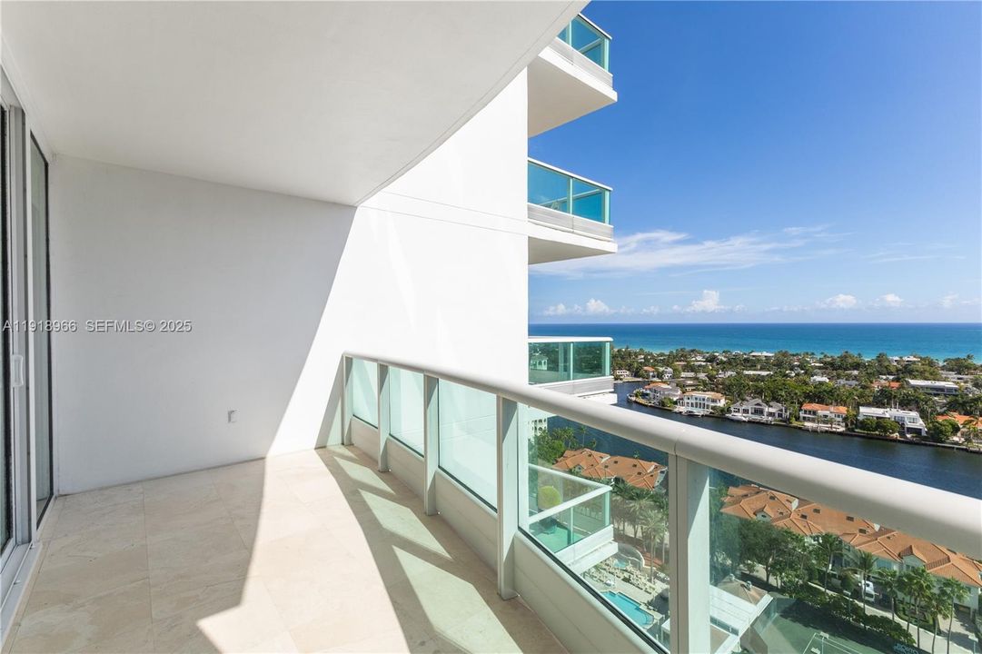 В аренду: $20,000 (3 спален, 2 ванн, 2390 Квадратных фут)