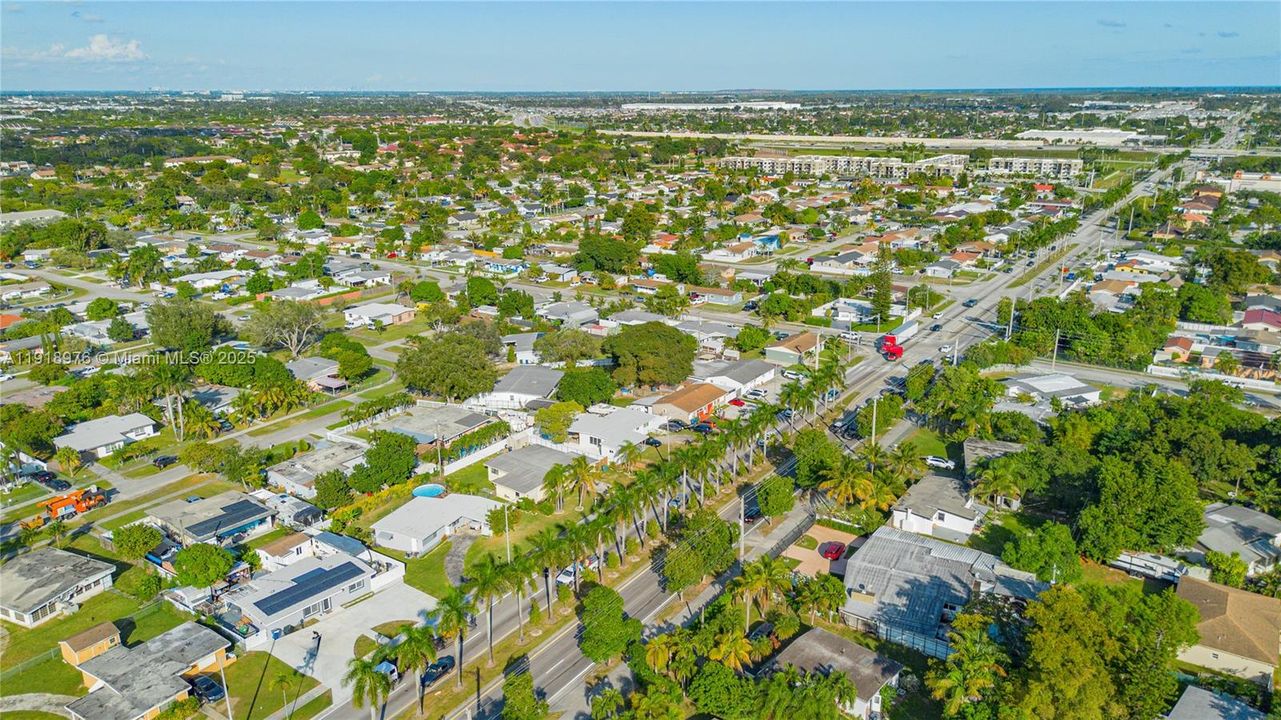 Active With Contract: $510,000 (2 beds, 1 baths, 1131 Square Feet)